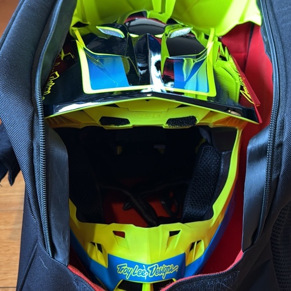 New Troy Lee Designs SE5 Motocross / Dirt Bike Helmet, Blue / Hi-Vis Yellow L - Picture 6 of 6